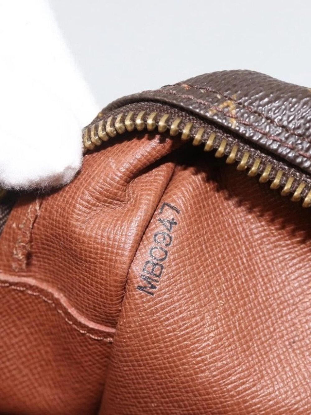 LOUIS VUITTON Monogram Trocadero 30 Shoulder Bag - Picture 15 of 16